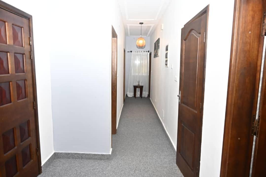 Appartement Cosy Gold Bonapriso Douala Exterior foto